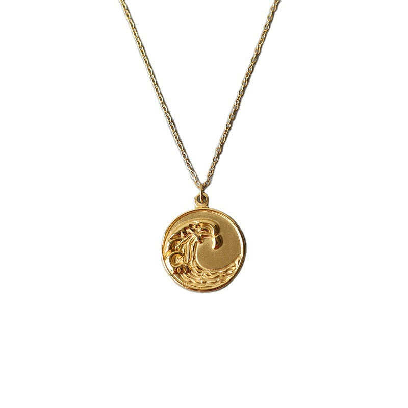 Collana da donna con ciondolo a moneta rotonda in acciaio inossidabile placcato oro 18 carati a forma di onda alla moda