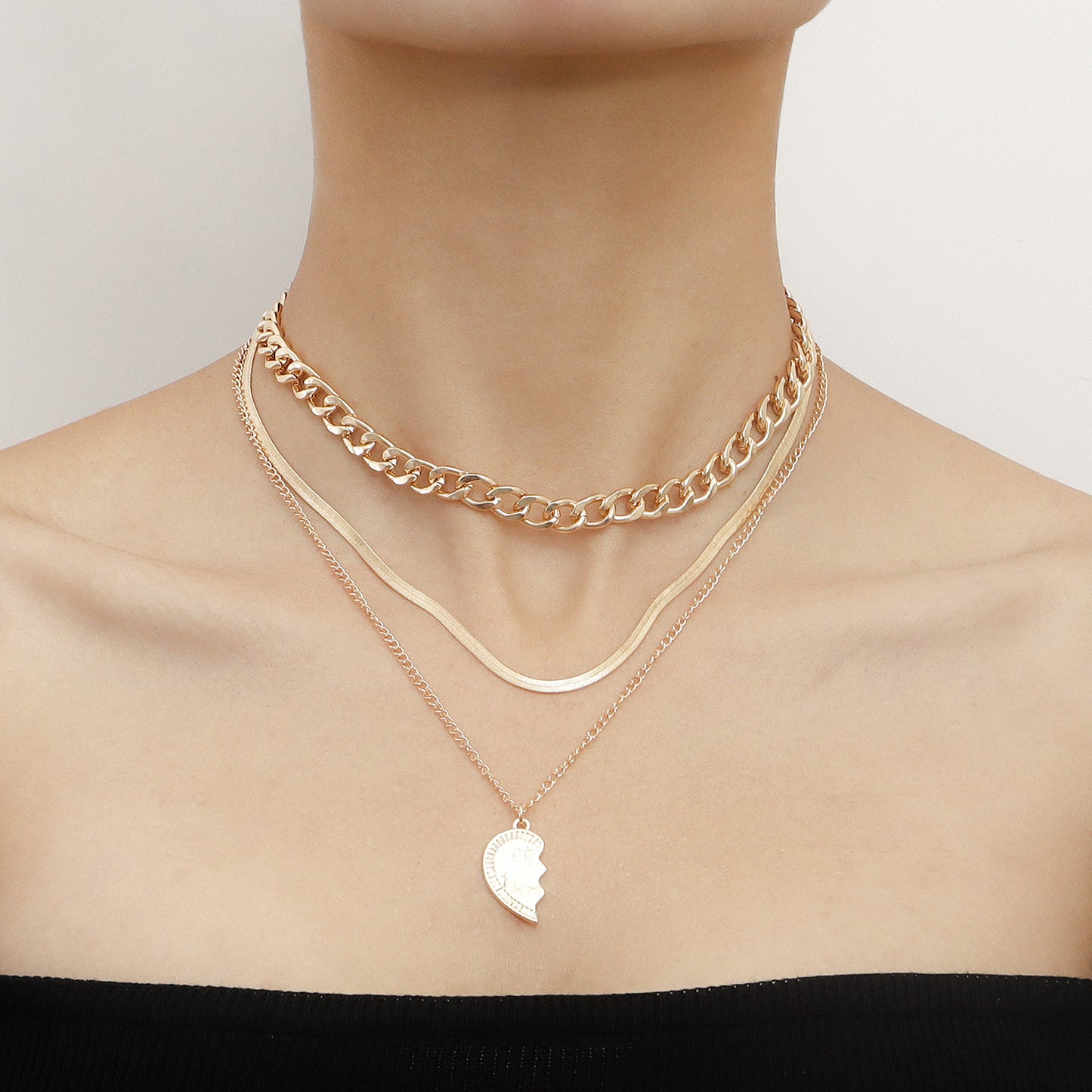 Minimalist Half Heart Pendant Necklace for Women with Alloy Snake Chain and Electroplated Finish
