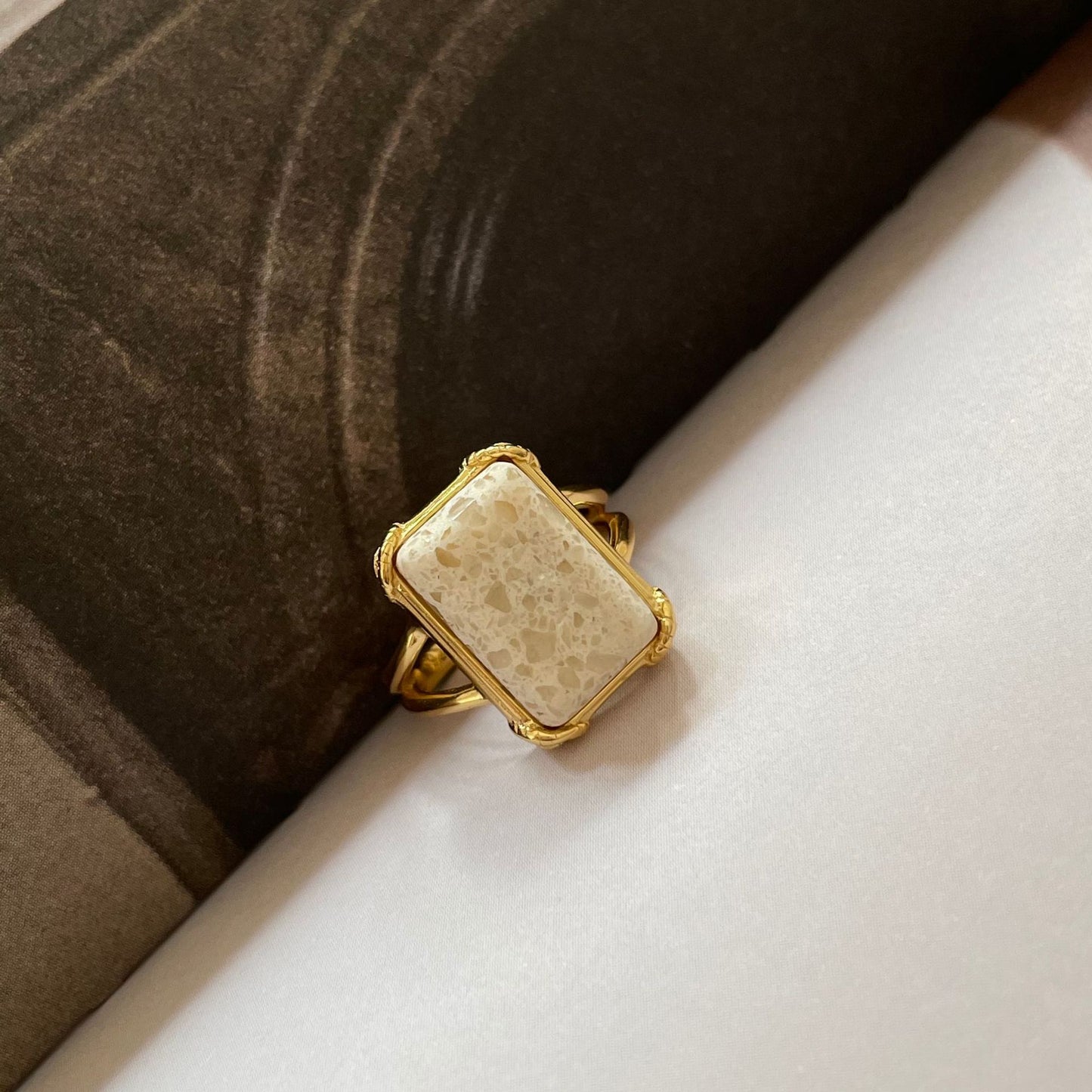 Anello a Cuore Vintage Minimalista in Argento Sterling 925 con Texture in Marmo da Donna