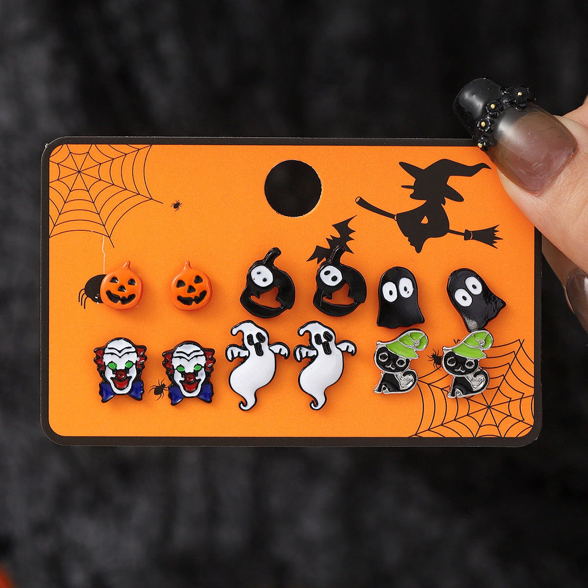 Juego de pendientes de tuerca de calabaza, fantasma y murciélago de Halloween estilo caricatura oscura en aleación con postes de acero inoxidable