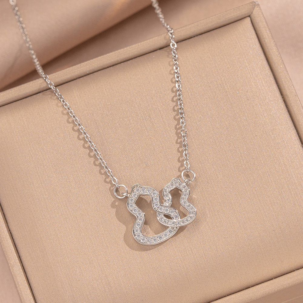 Light Luxury Star-Shaped Pendant Necklace for Women with 18K Gold Plated Copper and Titanium Steel O-Chain