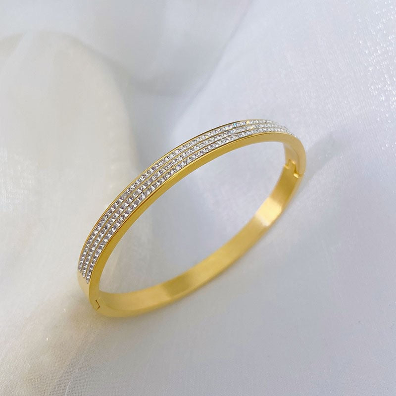 Minimalist Geometric Oval Zirconia Cuff Bracelet for Women in Titanium Steel with Plated Finish