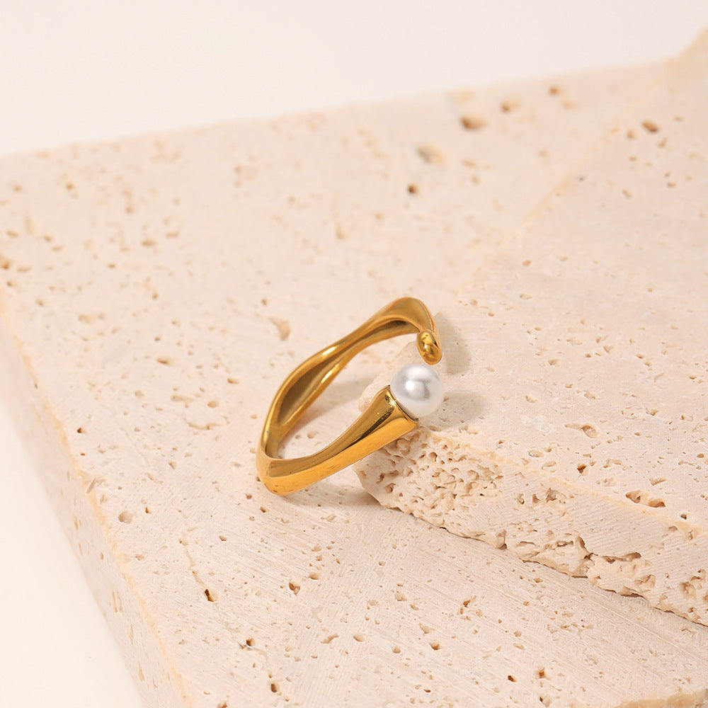 Anello da donna minimalista, irregolare, geometrico, in acciaio inossidabile con intarsio di perle, in acciaio al titanio placcato in oro 18 carati