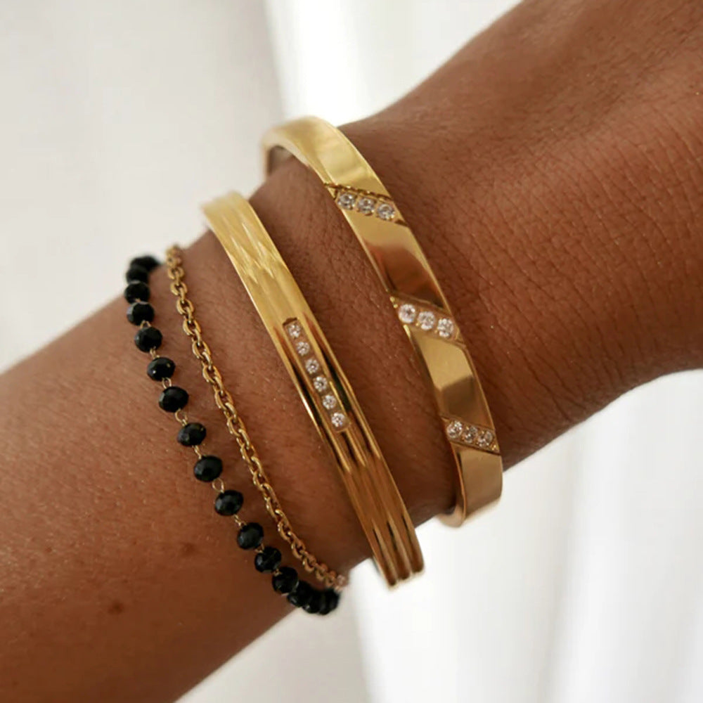 INS Style Geometric Titanium Steel Bracelet for Women with Zircon Inlay and Plated Finish