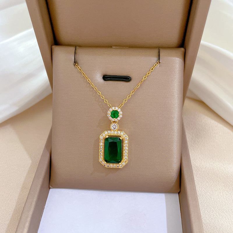Collana da donna minimalista con intarsio di strass, in acciaio al titanio, con design geometrico