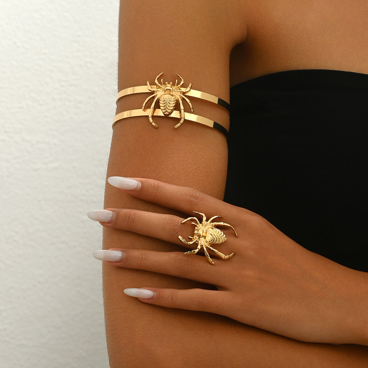 Set de pulsera y anillo ajustables de estilo Hip Hop de araña para mujer en aleación de zinc con acabado chapado
