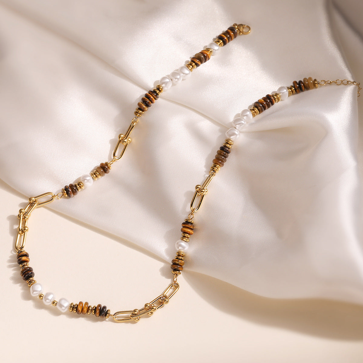 Collar minimalista geométrico de acero inoxidable con cuentas para mujer con chapado en oro de 18 quilates, cadena versátil hasta la clavícula