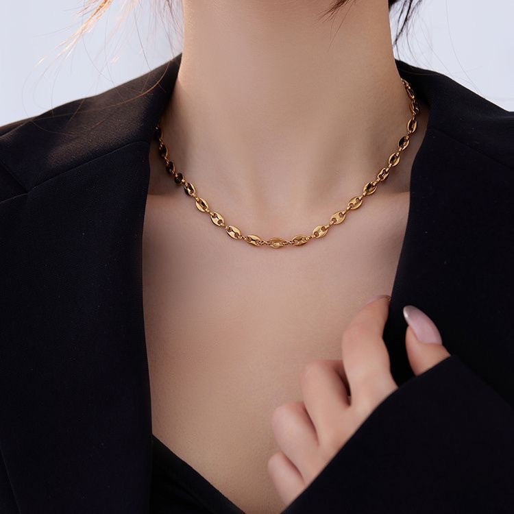 Minimalist Titanium Steel Pig Nose Animal Pendant Necklace for Women