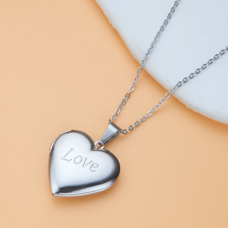 Minimalist Heart-Shaped Stainless Steel Necklace with Openable Photo Frame Pendant for Women