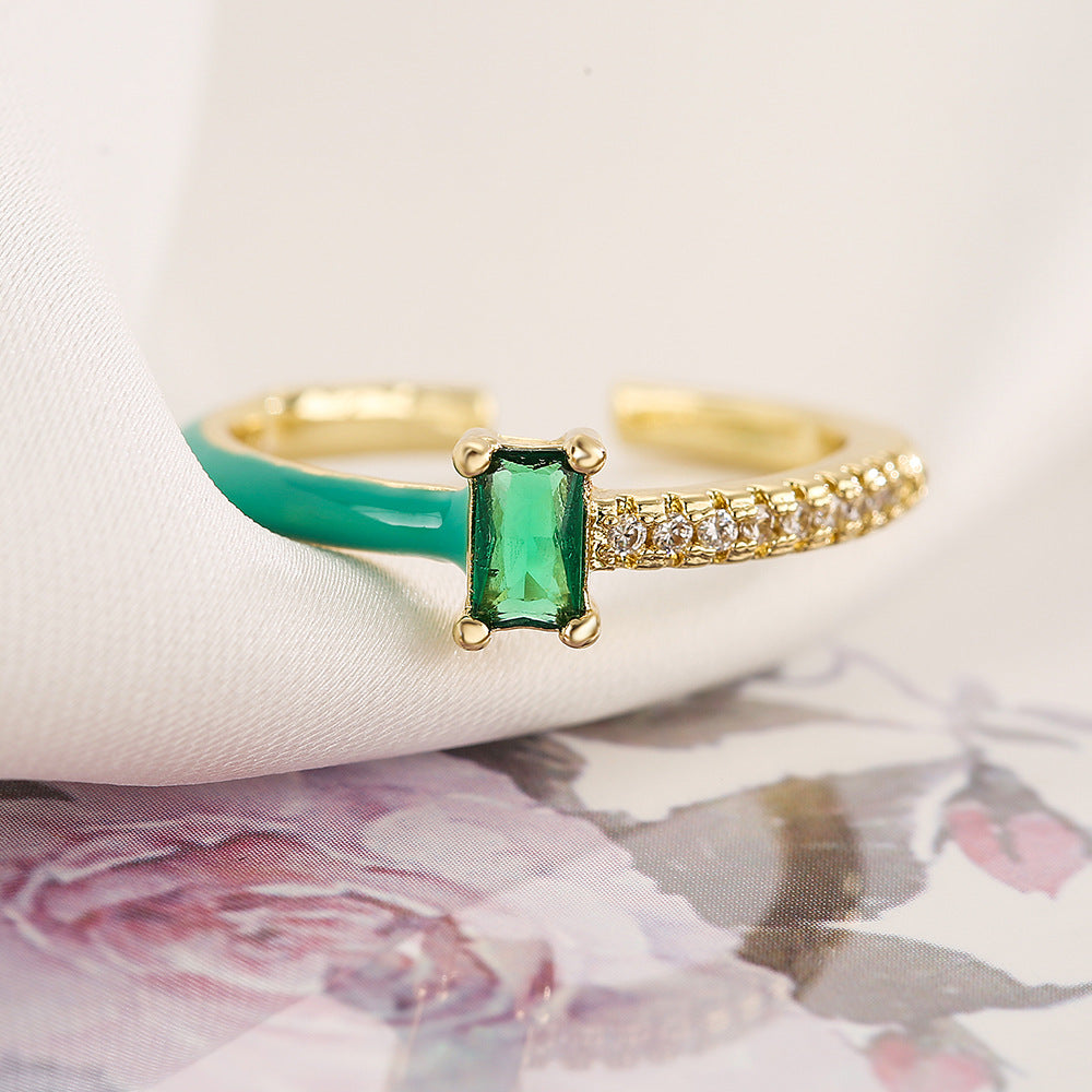 Anello geometrico minimalista in rame con placcatura in oro 18 carati e finitura smaltata da donna