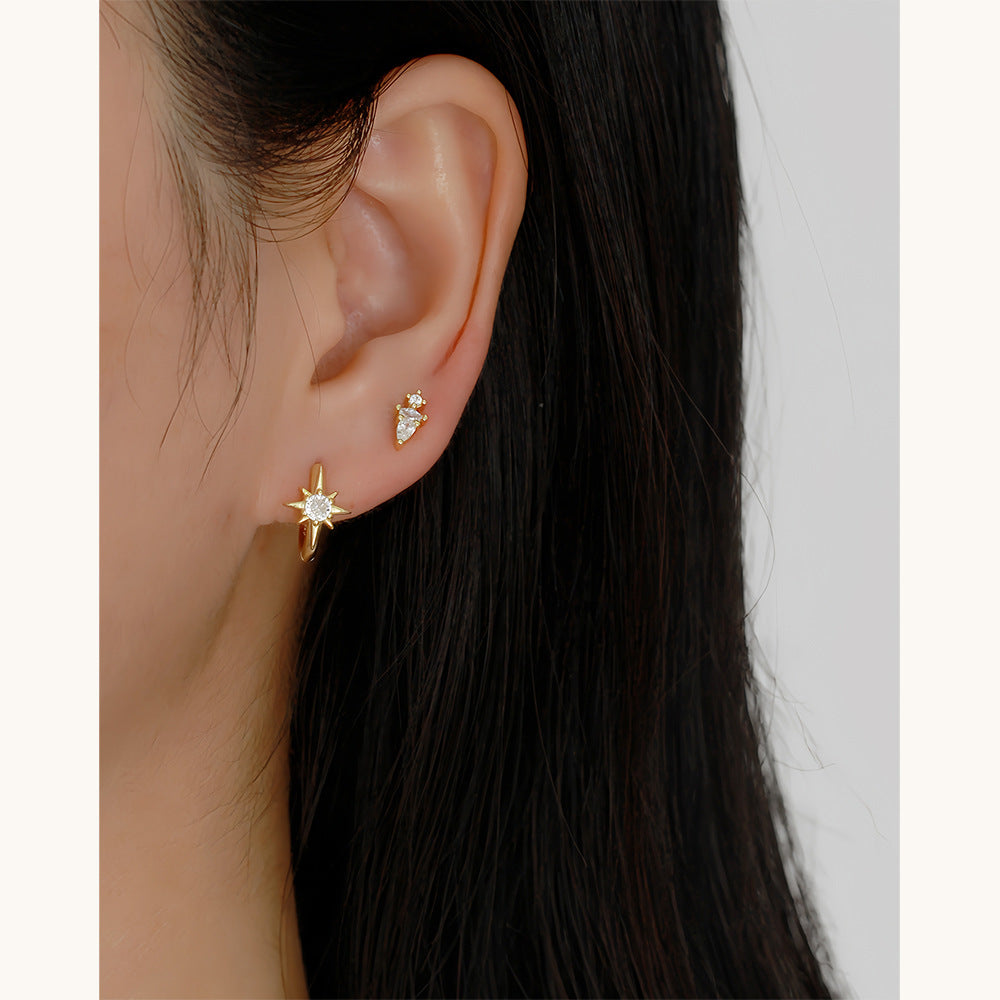 Orecchini a Cerchio da Donna Sweet Streetwear in Argento Sterling 925 con Stella Geometrica e Zirconi Incastonati