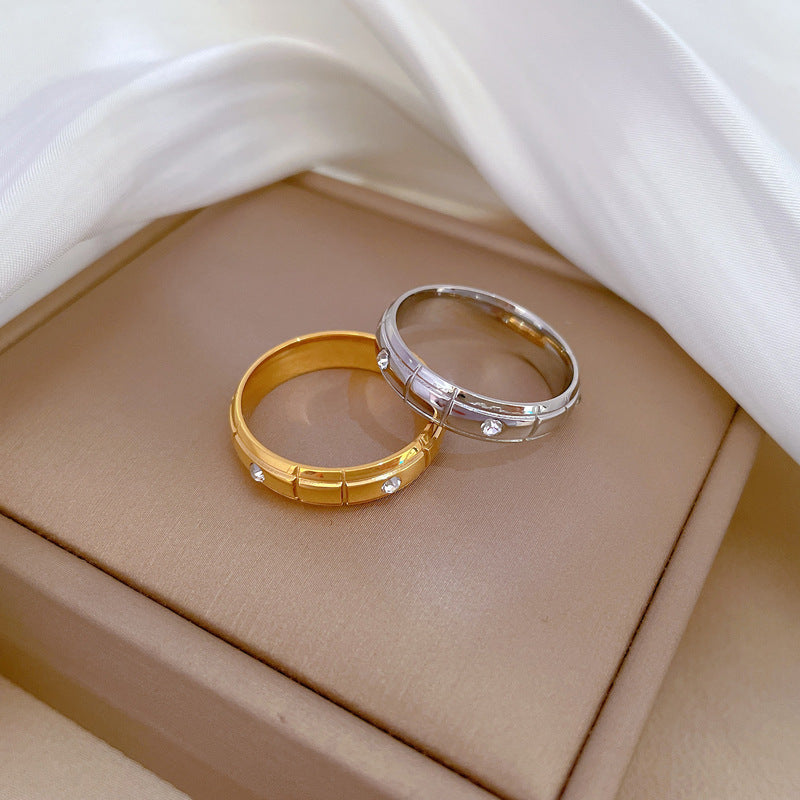 Minimalist Geometric Titanium Steel Polished Ring for Men and Women, Cool Aesthetic Index Finger Ring for Clubbing and Daily Wear