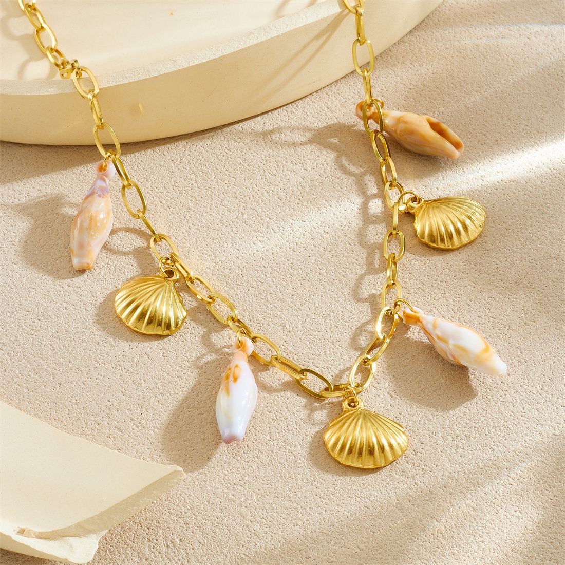 Sweet Gold Plated Heart Floral Hollow Stainless Steel Pendant Necklace Curb Chain
