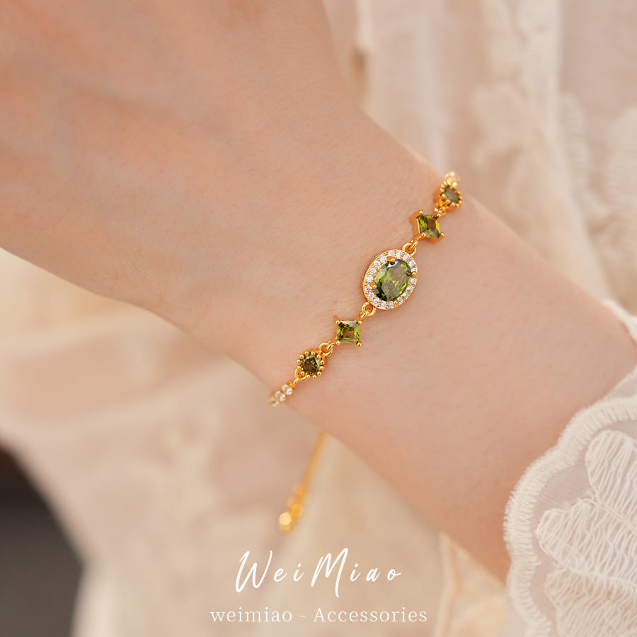 Luxury Elegant Oval Geometric 18K Gold Plated Brass Bracelet with Cubic Zirconia Inlay for Women