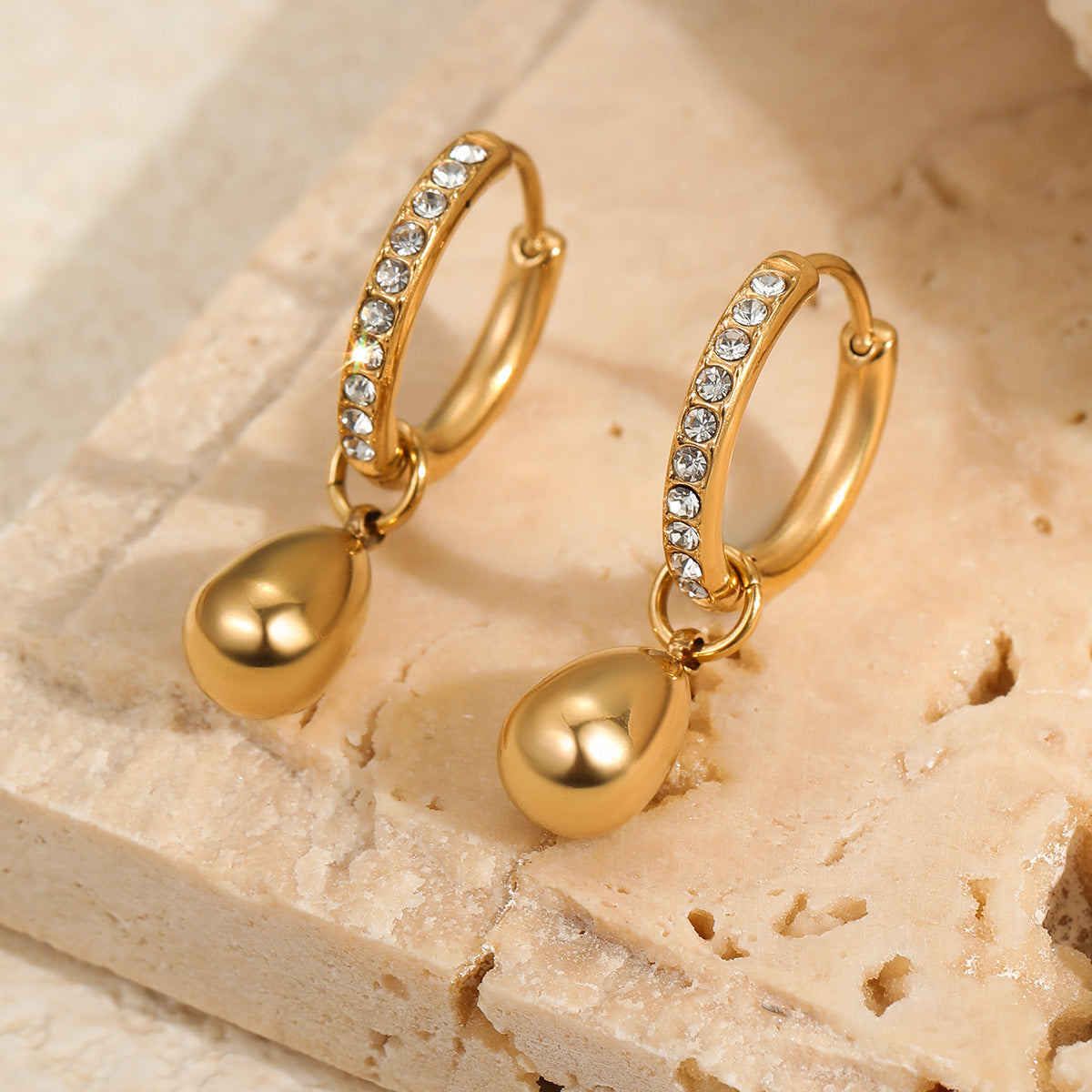 Fashionable Geometric Stainless Steel Hoop Earrings with 18K Gold Plating and Rhinestone Inlay for Women