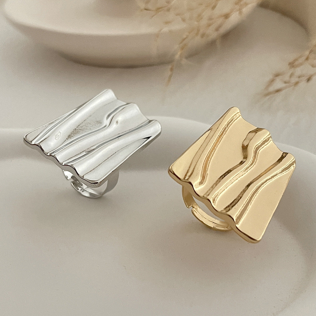 Elegant Geometric Floral Zinc Alloy Plated Ring Set with Pearl for Women