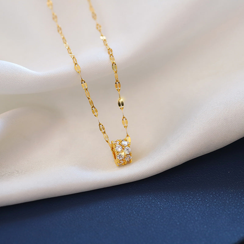 Collana da donna a clavicola chic, minimalista, geometrica, in acciaio al titanio con finitura placcata