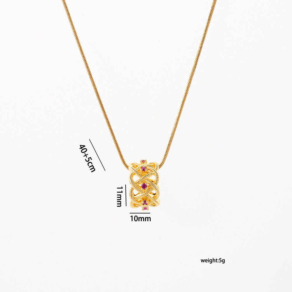Collar de Cobre con Circonitas, Diseño de Reloj de Arena Geométrico Hueco Minimalista, Lujo Ligero, Baño de Oro de 18K y Motivo de Brújula Estelar para Mujer