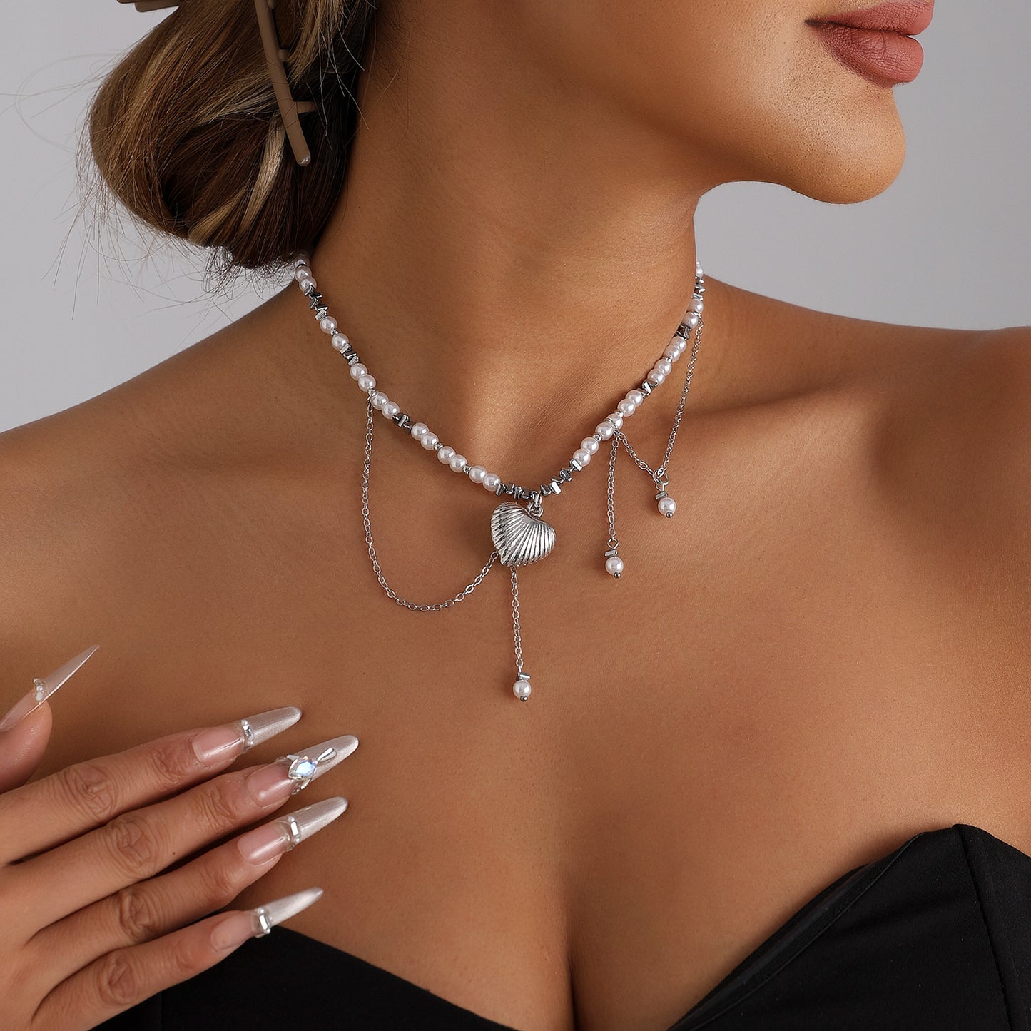 Textured Heart Geometric Alloy Plated Pendant Necklace for Women