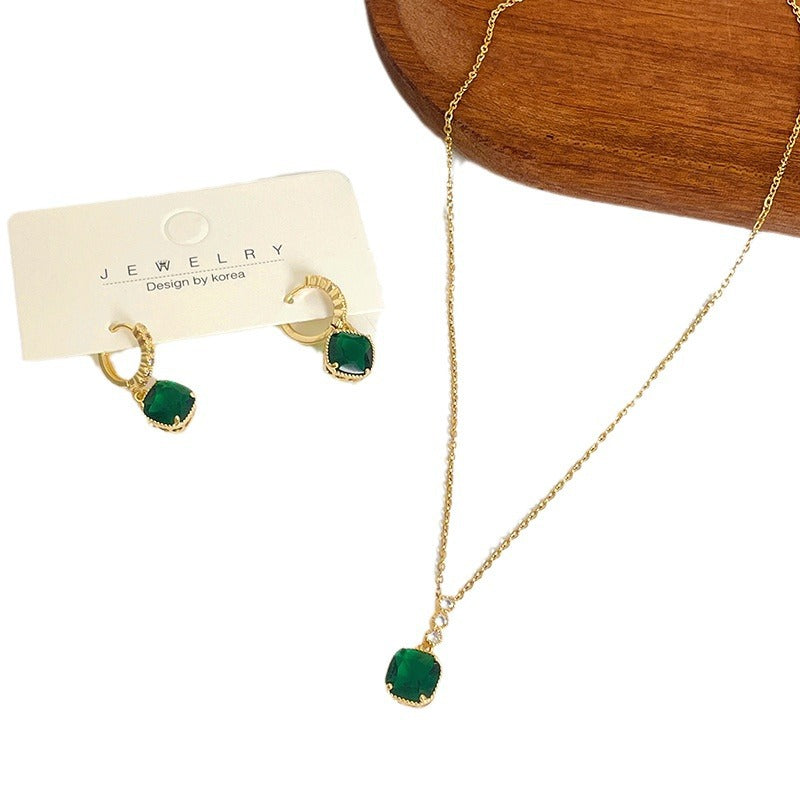 Collana con pendente quadrato geometrico vintage in acciaio al titanio con intarsio di strass su catena a O per donna e uomo