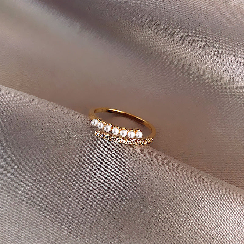 Original Design Geometric Copper Gold-Plated Ring for Women with Irregular Shape and Minimalist Band