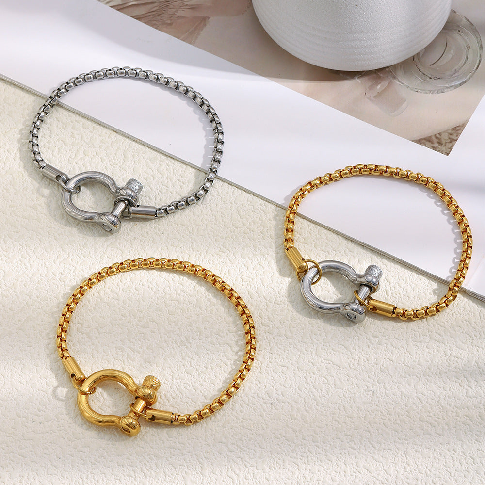 Fashionable Geometric Stainless Steel Plated 18K Gold Square Pearl Toggle Clasp Bracelet for Women