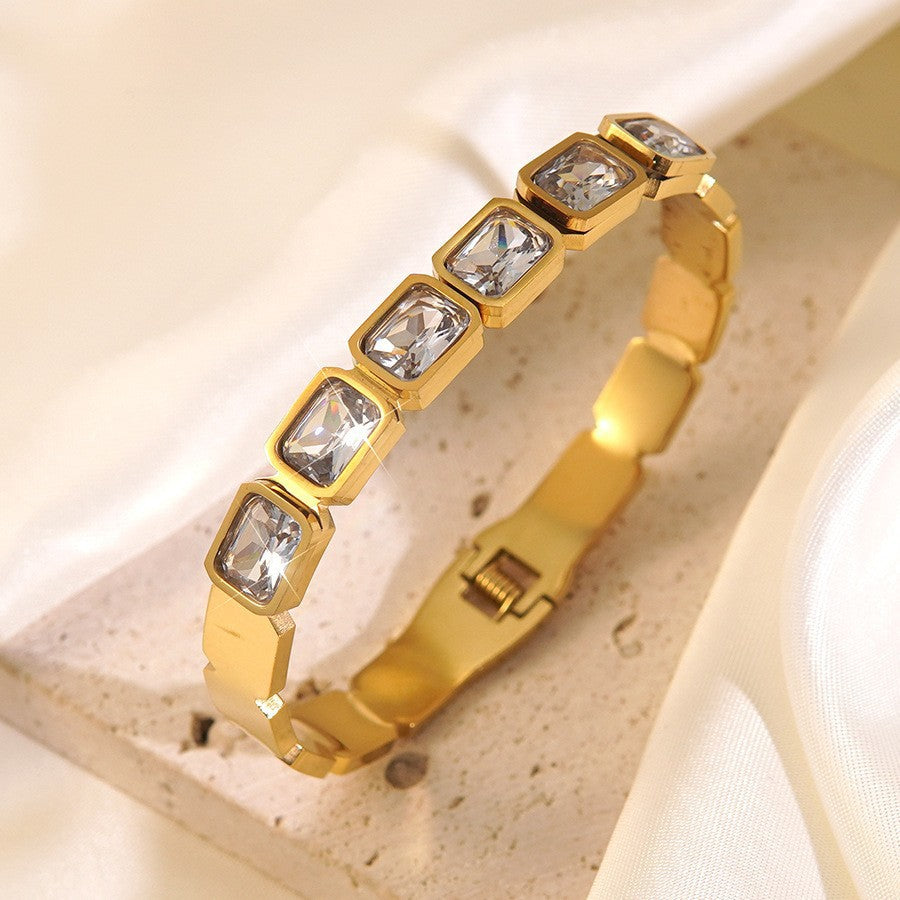 Elegant 18K Gold Plated Geometric Round Titanium Steel Bracelet
