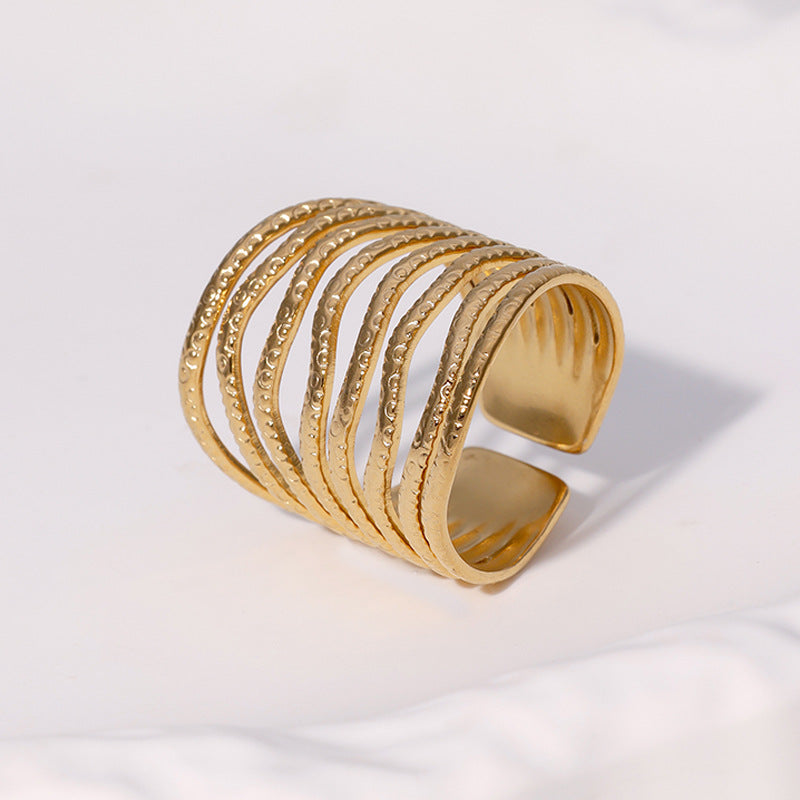 Minimalist Geometric Stainless Steel Ring with Vacuum Plated 18K Gold Finish Titanium Steel Band Fashionable Fade-Resistant Women's Ring