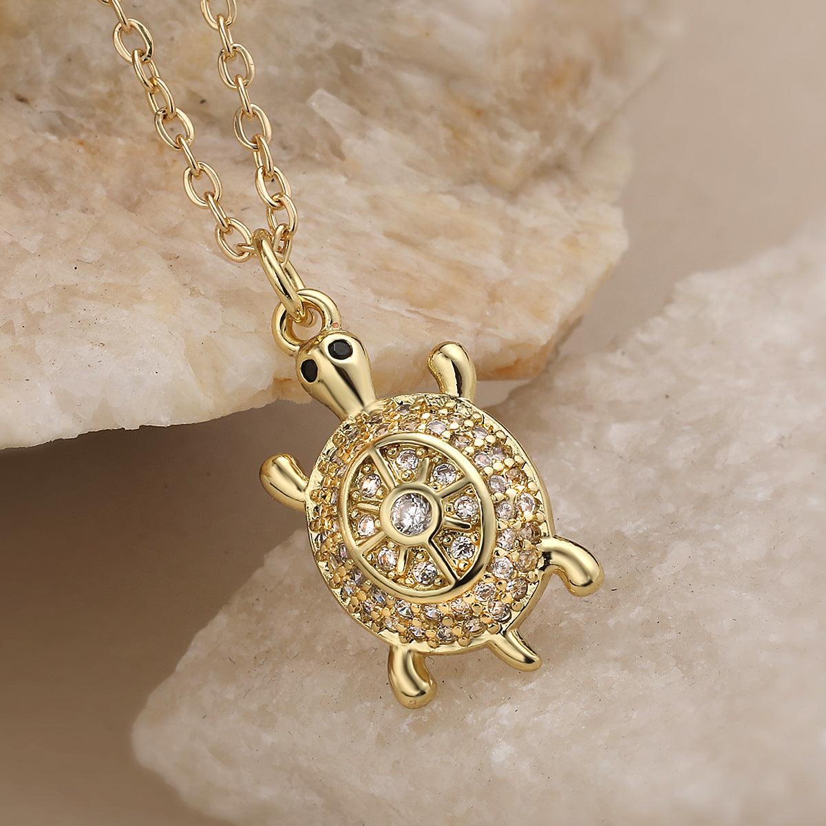 Minimalist 18K Gold Plated Brass Micro-inlay Cubic Zirconia Turtle Pendant Necklace for Women