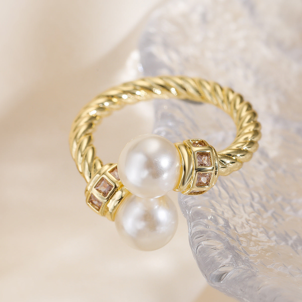 Minimalist Geometric Open Ring for Women in Copper with 18K Gold Plating and Zircon Inlay