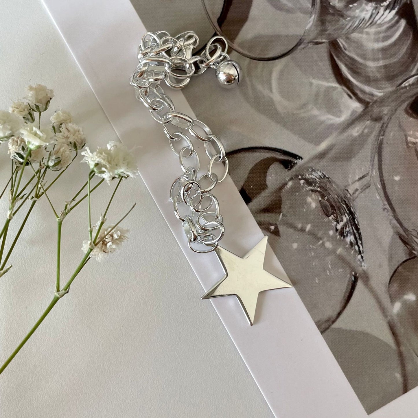 Sweet Minimalist Star-Shaped 925 Sterling Silver Bracelet with Plated Finish