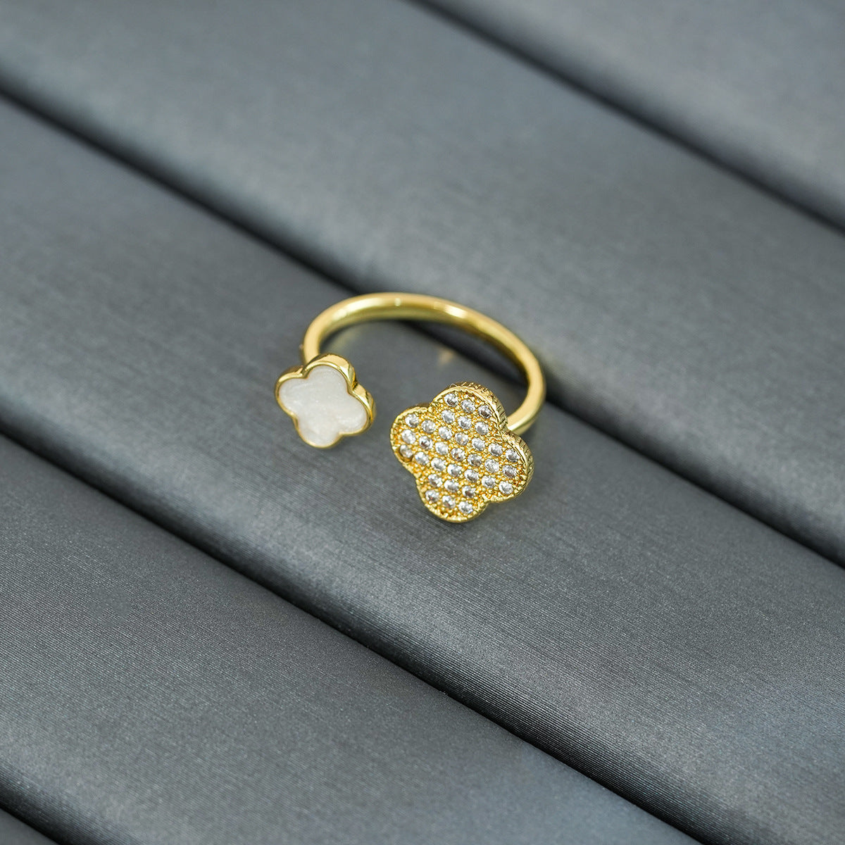 Luxury Minimalist Adjustable Open Ring for Women with Gold-Plated Copper Band and Zircon Stone Accent in Heart and Floral Shape