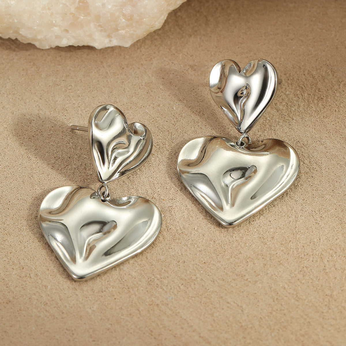 Fashionable Textured Double Heart Stainless Steel Earrings for Women with Electroplated Finish