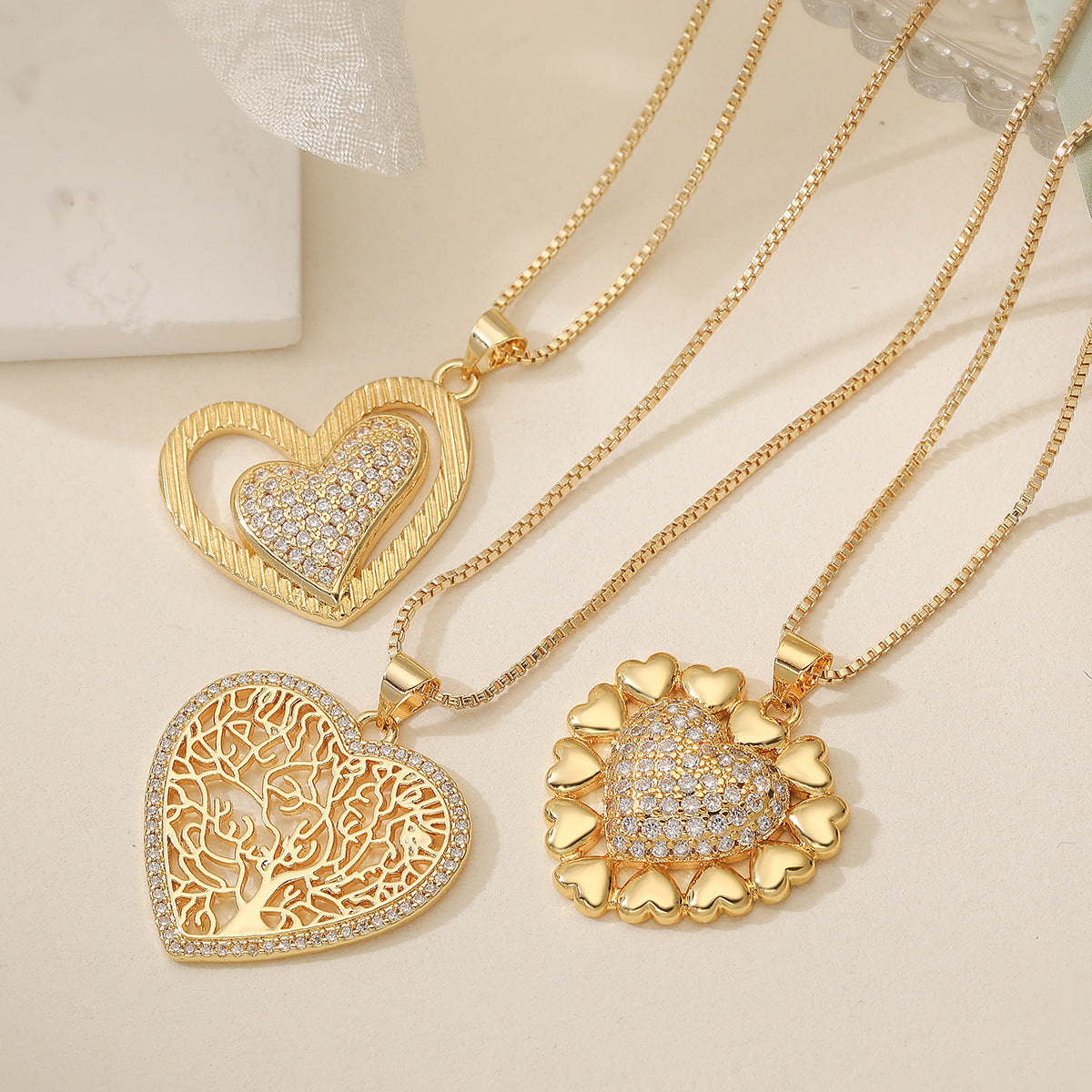 Elegant Minimalist Heart Cubic Zirconia Brass Gold Plated Pendant Necklace
