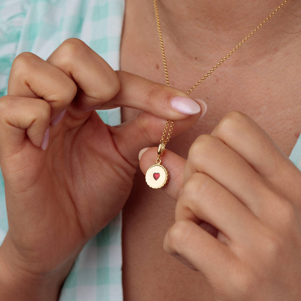 Casual Elegant Heart Stainless Steel PVD 18K Gold Plated Pendant Necklace for Unisex