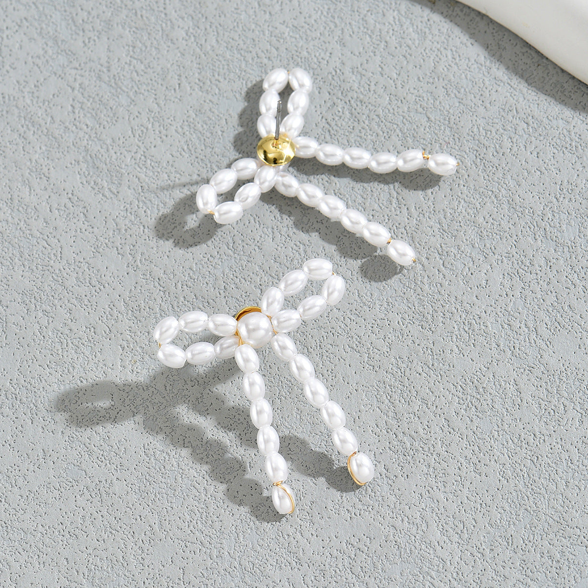 Pendientes Elegantes de Perlas con Lazo, Diseño Geométrico y en Forma de U de Acero Inoxidable para Mujer