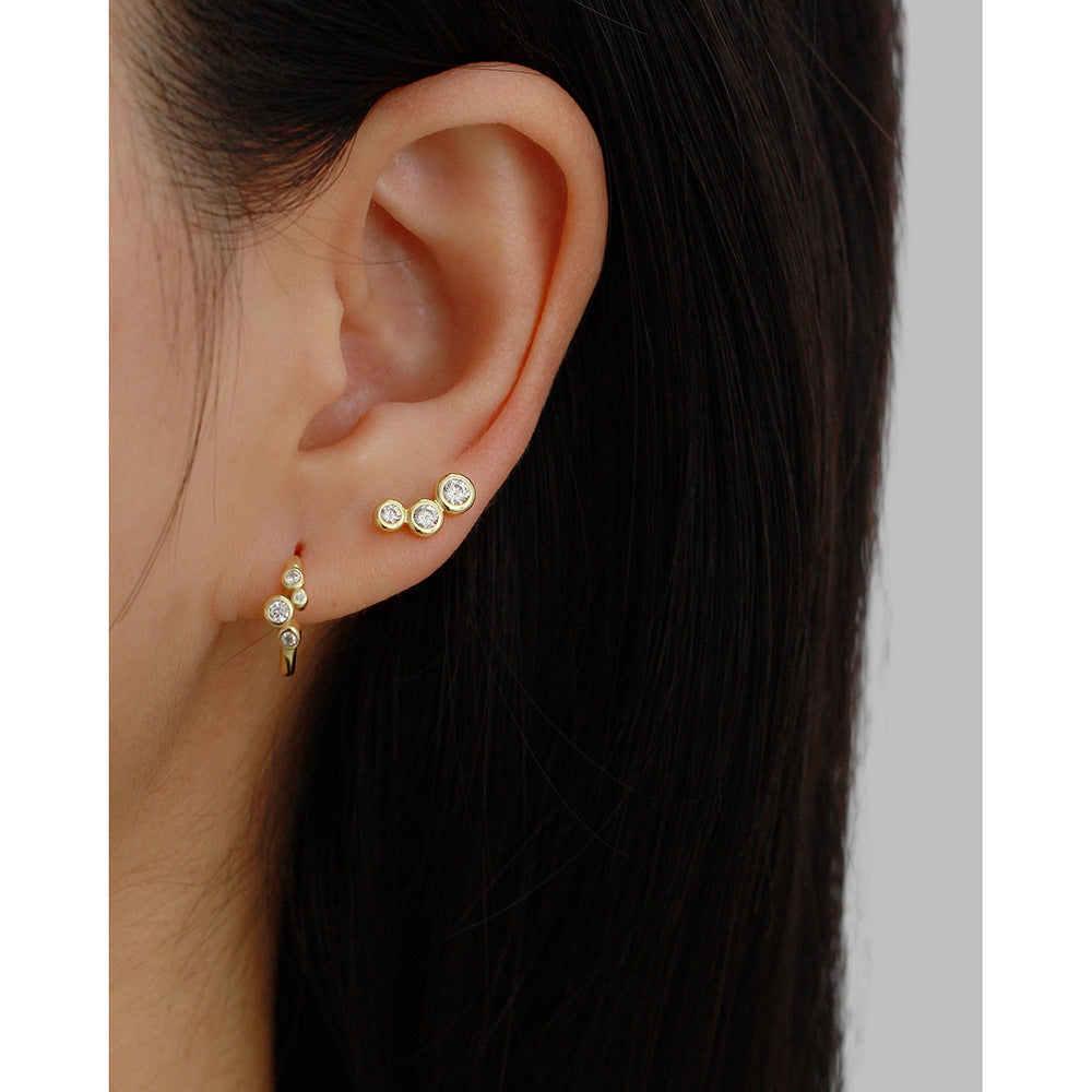 Pendientes minimalistas geométricos de plata de ley S925 con incrustaciones de circonita cúbica redonda y acabado chapado