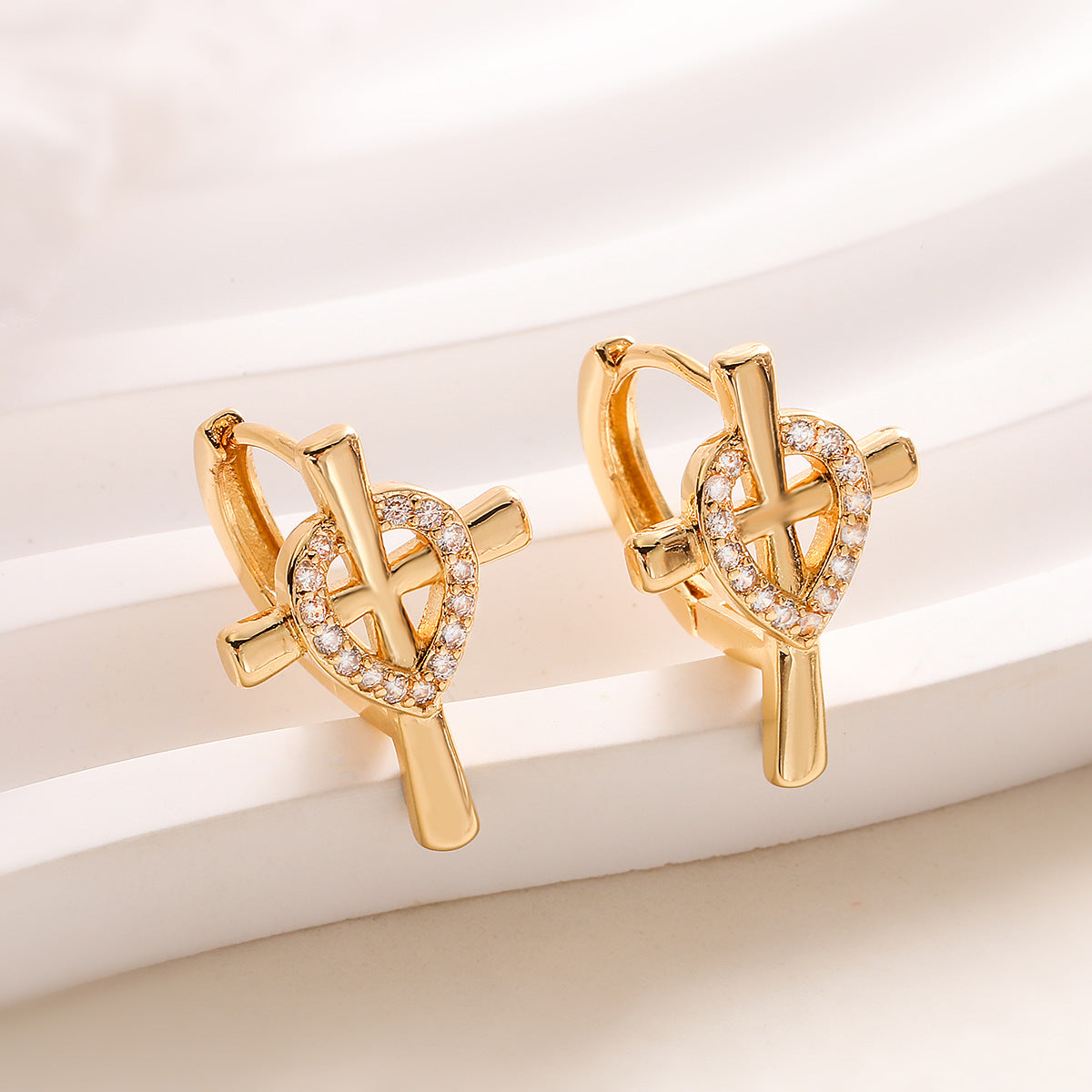 Vintage-Style Irregular Geometric Cross Hoop Earrings for Women Made of Brass with 18K Gold Plating and Zircon Inlay