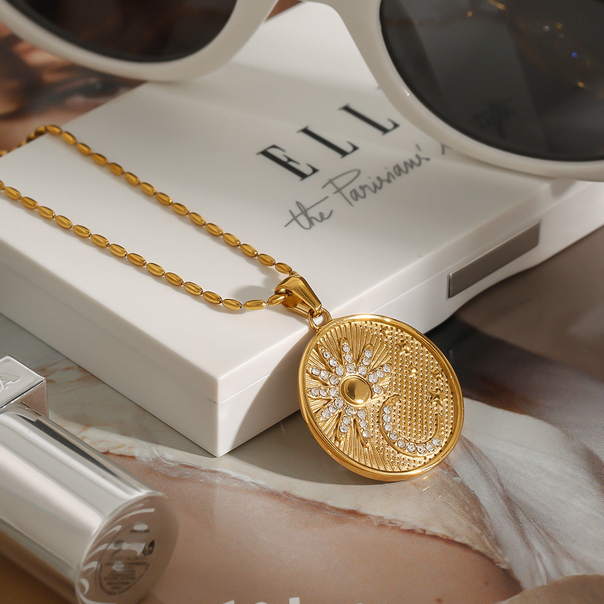 Luxury Elegant 18K Gold Plated Geometric Star Diamond Inlay Titanium Steel Necklace for Women