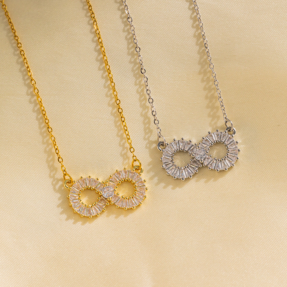 Collana Minimalista con Lettera in Acciaio al Titanio di Lusso da Donna con Finitura Placcata, Girocollo a Catena O per Clavicola Delicata