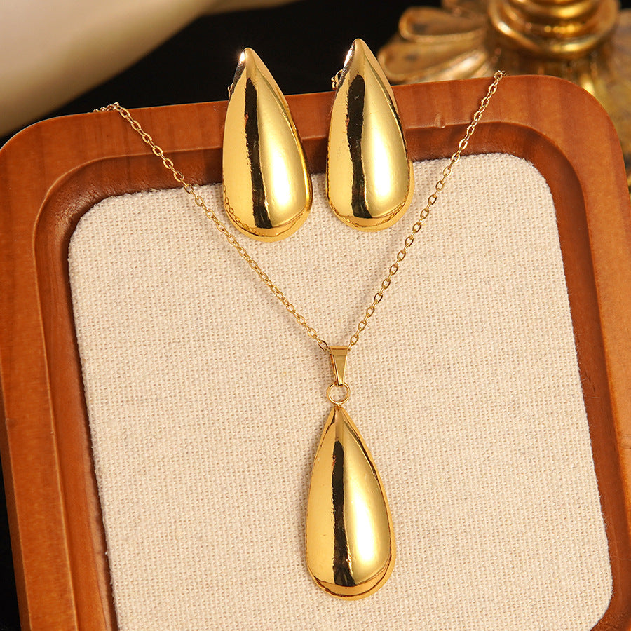 Set collana e orecchini a stella marina con fiocco conchiglia smaltato in acciaio inossidabile e titanio con catena a cavo per donna