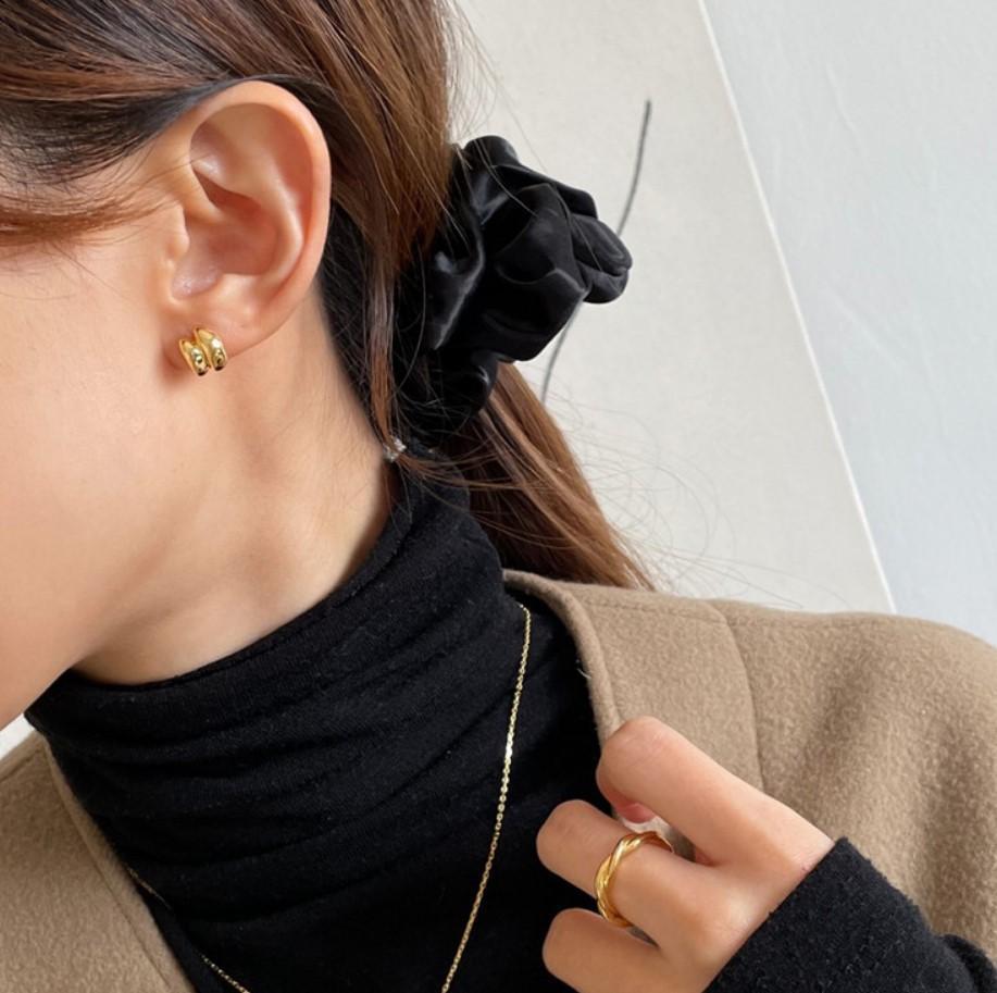 Orecchini Pendenti Geometrici Minimalisti da Donna in Argento Sterling 925 con Intarsio di Perle e Dettagli in Conchiglia