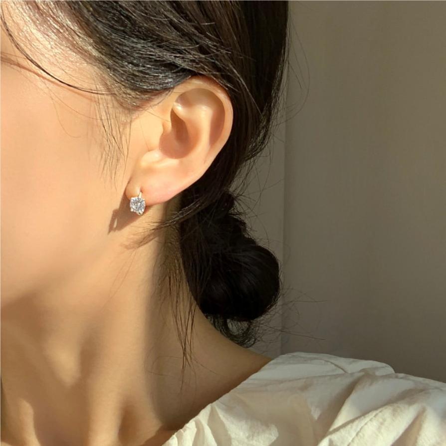 Minimalist Geometric Letter-Shaped 925 Sterling Silver Stud Earrings with Rhinestone Inlay and Gold Plating