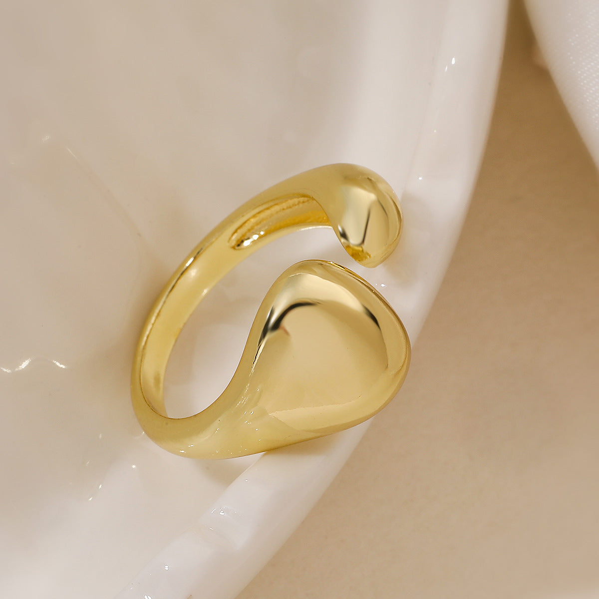 Anello Aperto Geometrico Minimalista da Donna in Rame Placcato Oro 18K