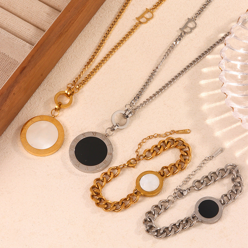 Fashion Business Round Geometric Plated Stainless Steel Pendant Necklace Cuban Link Chain for Women