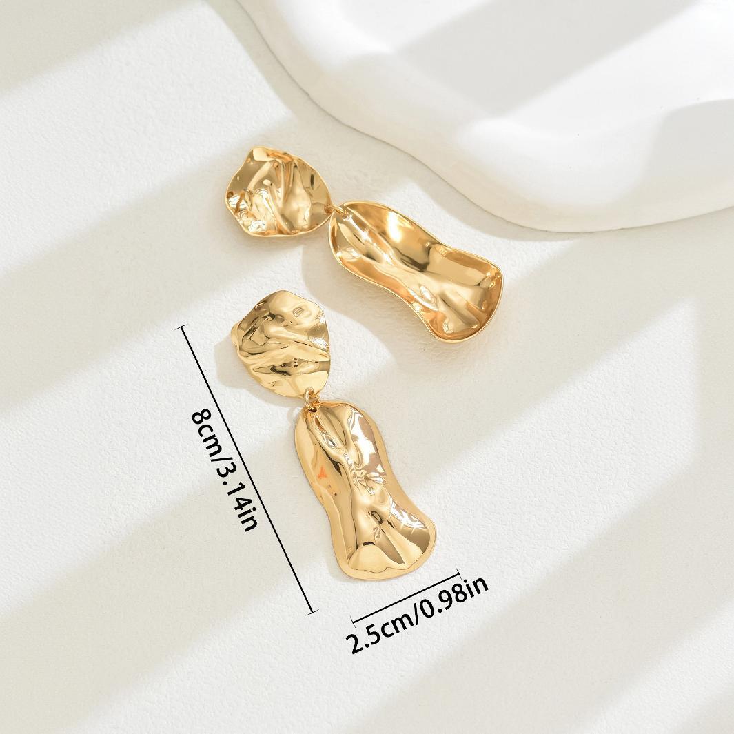 Pendientes de tuerca minimalistas geométricos de metal doblado para mujer con acabado galvanizado