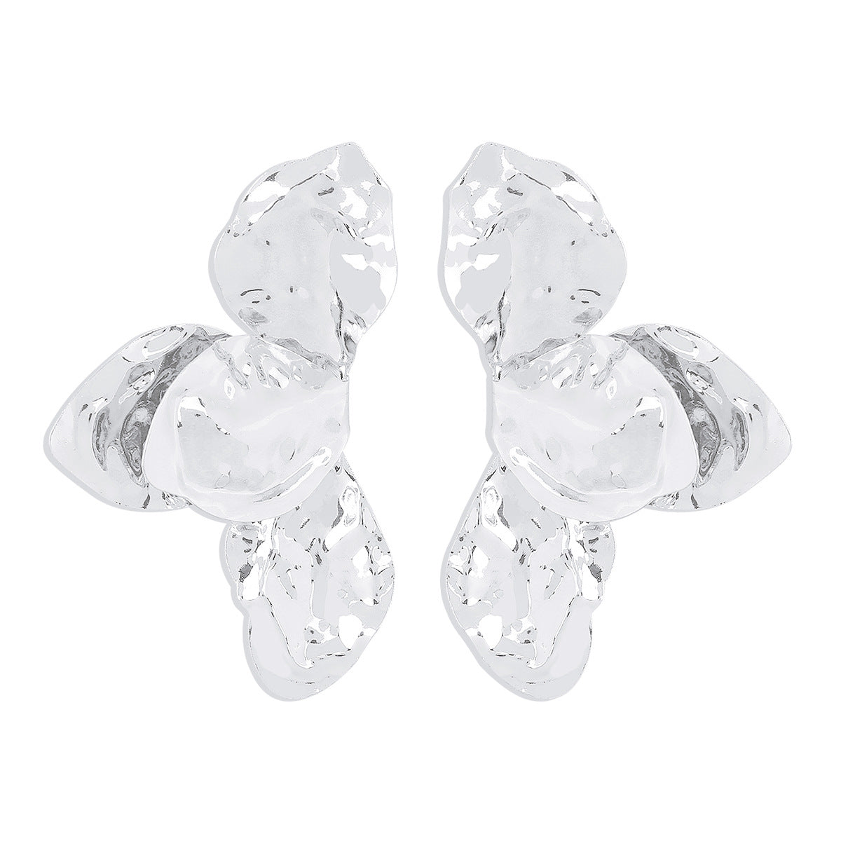 Pendientes de metal con diseño floral vintage, tachuelas y pétalos texturizados, con acabado galvanizado para mujer