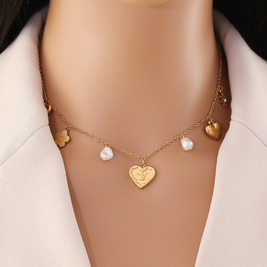 Fashionable Heart-Shaped Stainless Steel Pendant Necklace with Plated Finish and O-Chain for Women