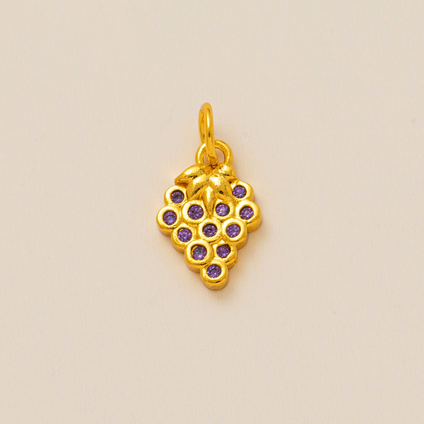 Minimalist Casual Fruit Pattern Plated Brass Pendant Necklace for Unisex