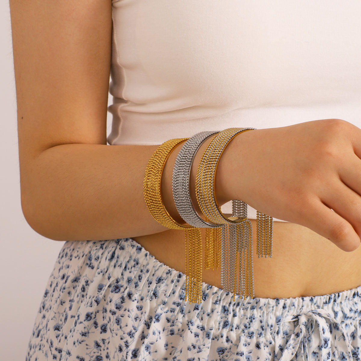 Set Anello e Bracciale con Nappe Minimalisti a Forma di C in Acciaio Inossidabile da Donna con Design Aperto e Finitura Galvanizzata